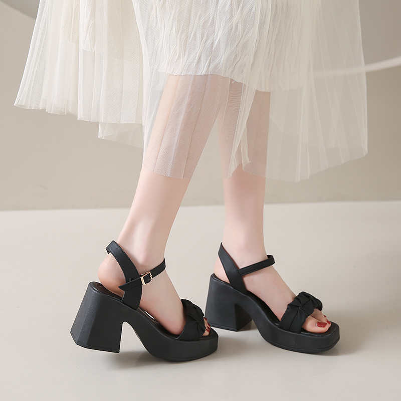 Camp Without Heel Woman Sandal - Sewing New review and price